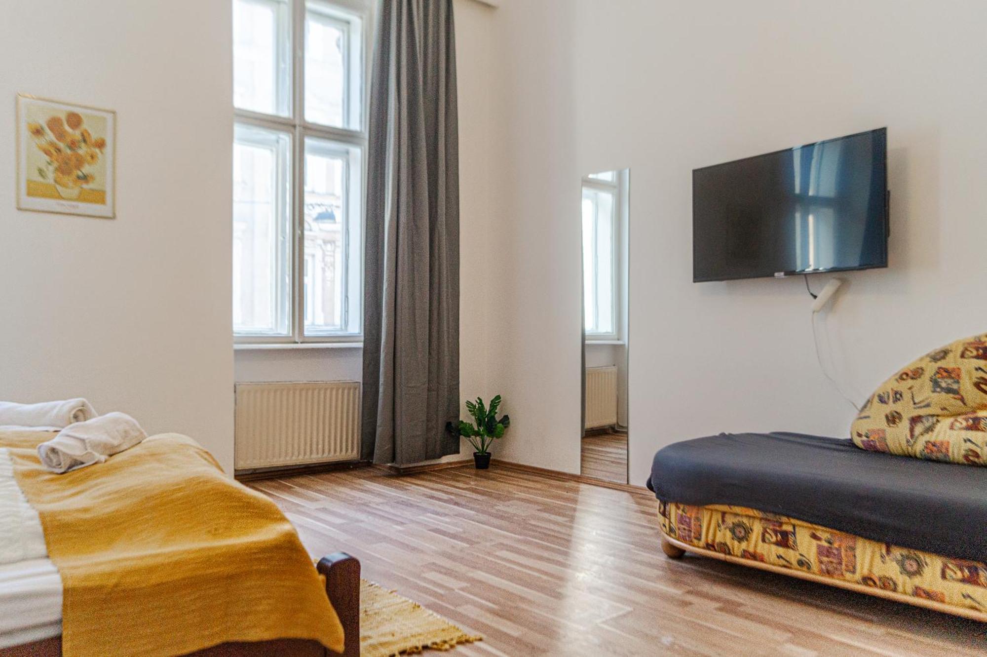 Pleasant 3br Shared Apartment- Ideal For Longstays Appartement Wenen